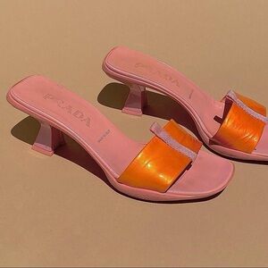 🔥FINAL SALE🔥Rare Vintage Prada y2k orange/pink Patent mules